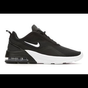 Nike Air Max Motion 2 Running Shoes